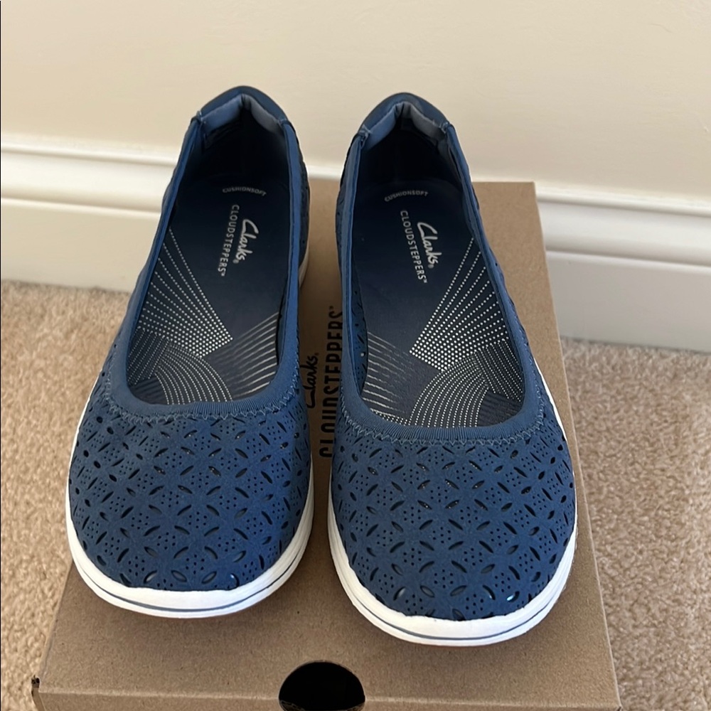 Clarks Cloudsteppers Breeze Foam Flats denim blue size 10